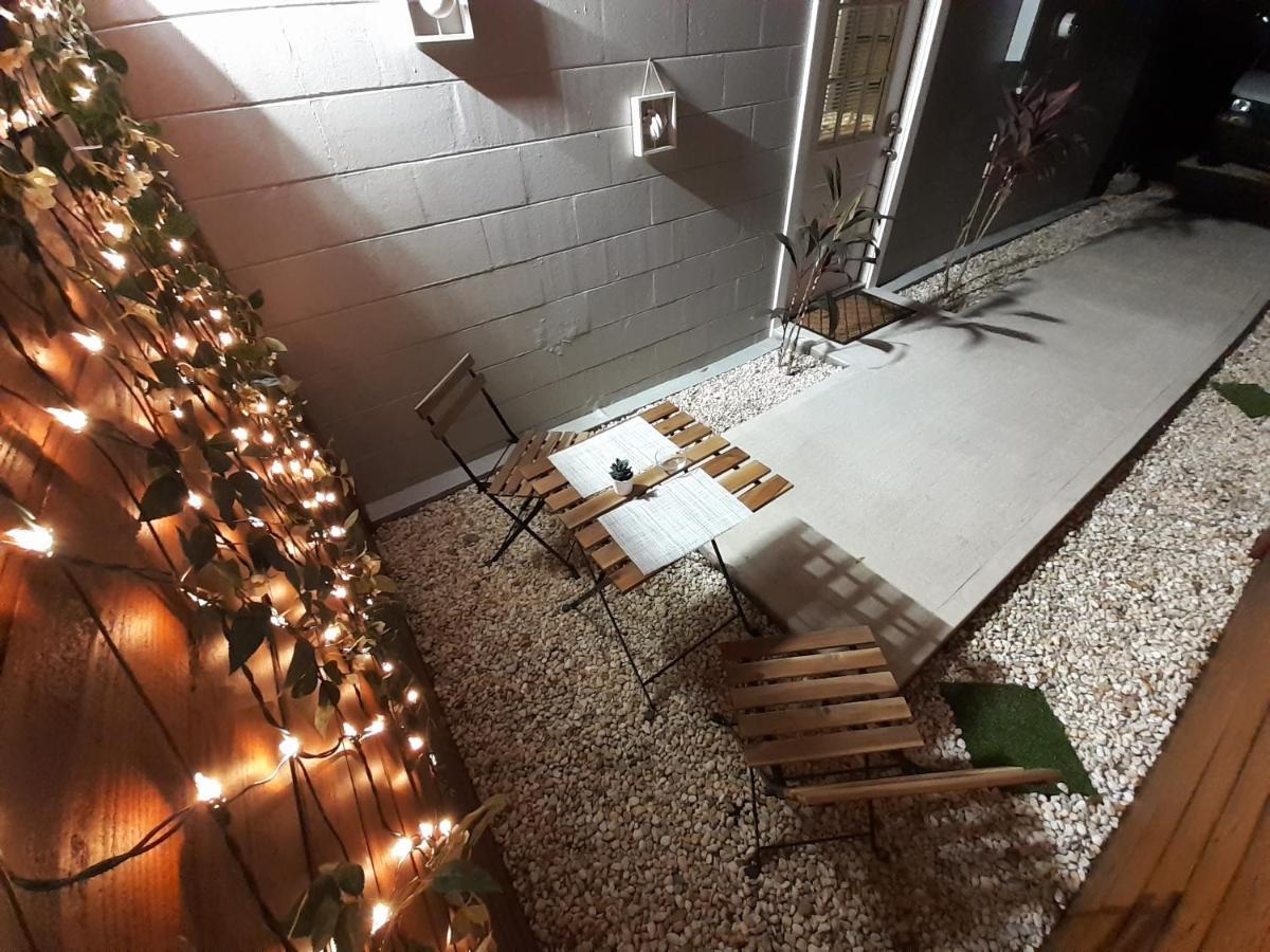 Luxurious Cozy Studio. Tampa Kültér fotó
